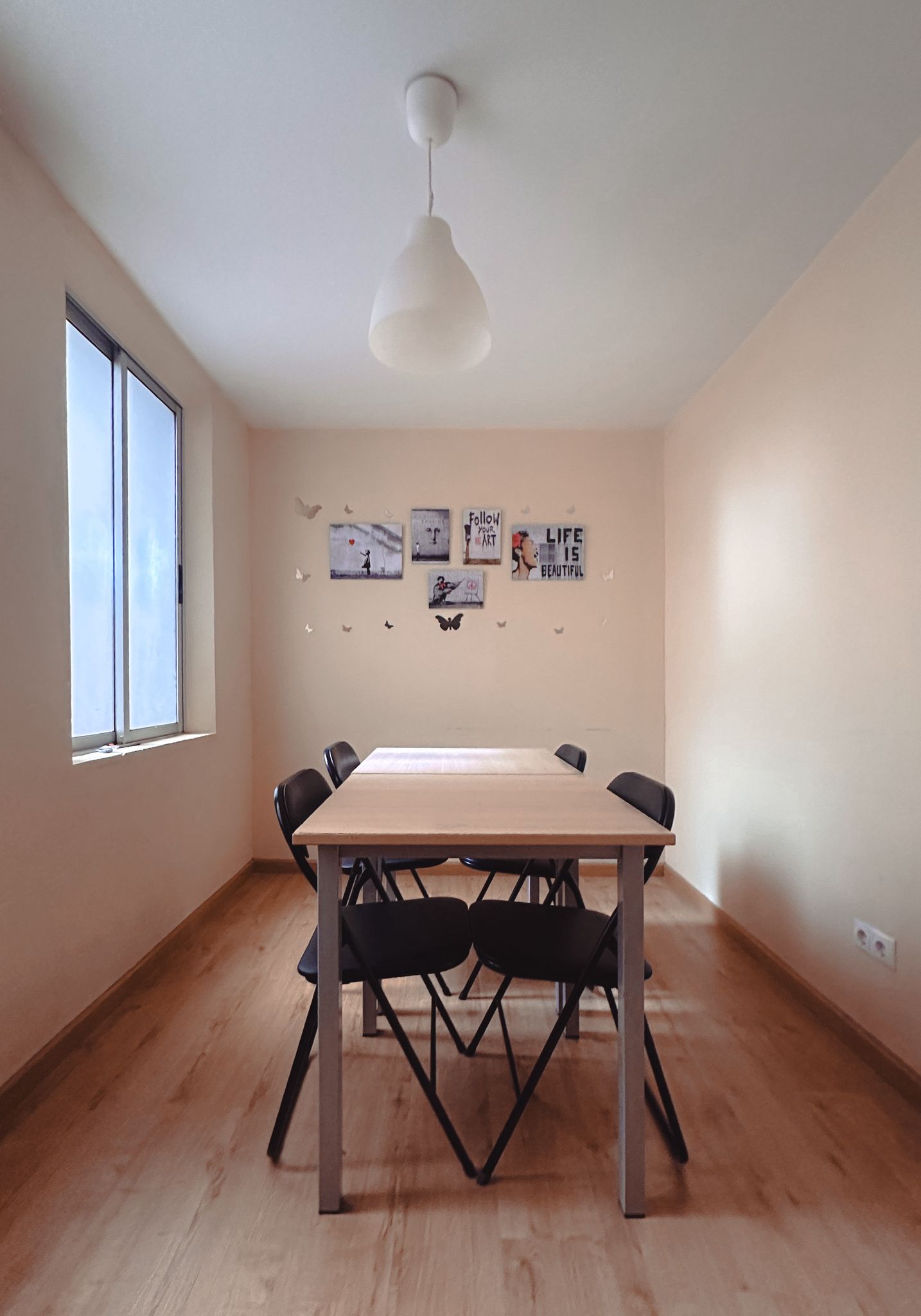 sala de estudio pequeña